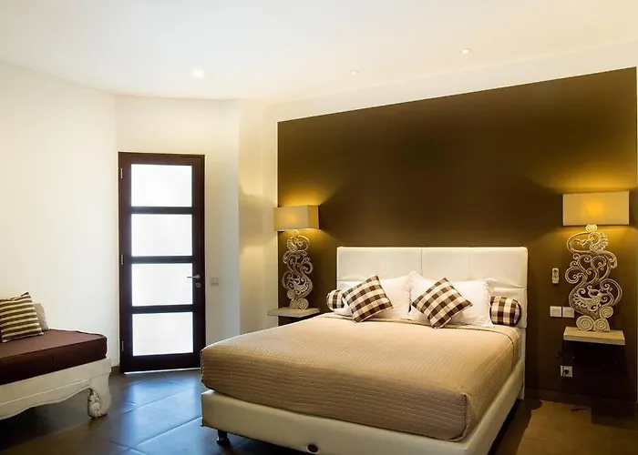 Villa Coklat 3br With Pool,